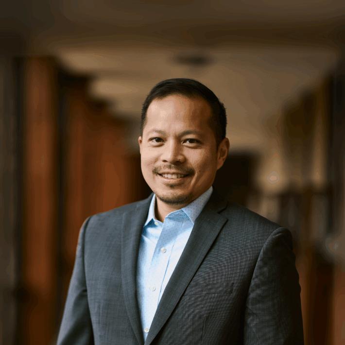 Dr. Geoff Chang